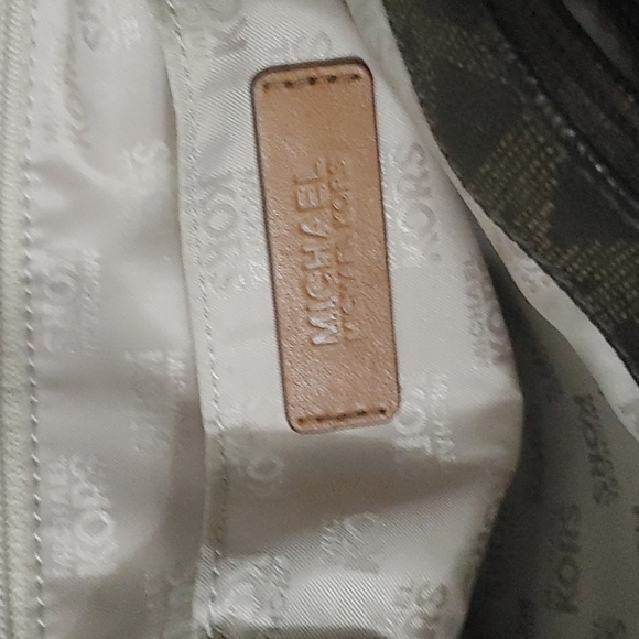 Michael Kors Brown Signature Coated Canvas and Leather Hamilton East West Tote - Picture 4 of 8